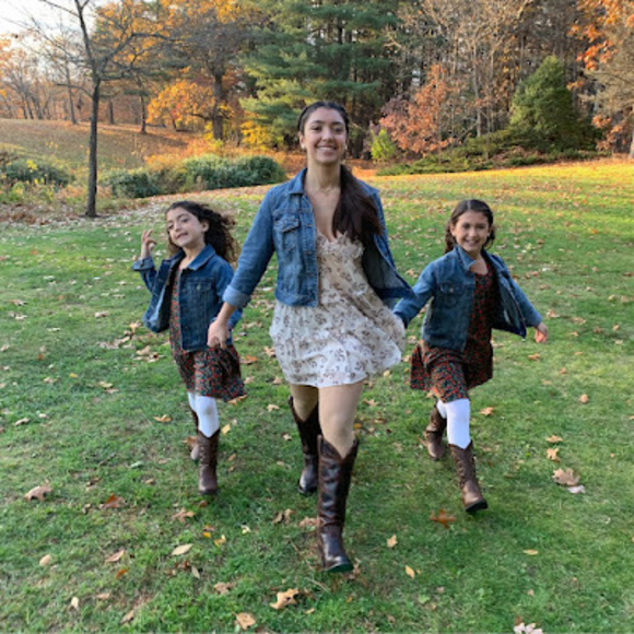 Meet your Posher, Lidia - Picture 1 of 1